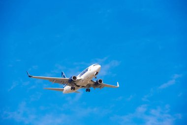 Barcelona, İspanya - 20 Ağustos 2016: Tarom hava alanında zamanında geldi. Metin için yer kopyalayın.