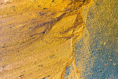 Baloncuklar su doku. Yakın çekim.