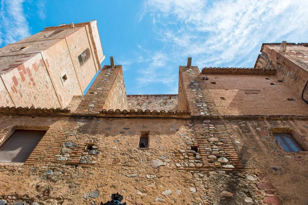 Fortress in the city Montbrio del Camp, Tarragona, Catalunya, Spain. — Stock Photo, Image