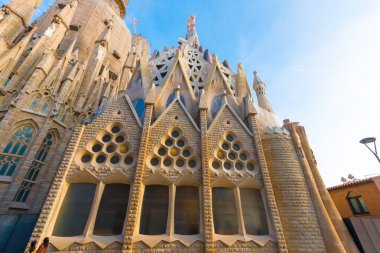 Barcelona, İspanya - 16 Şubat 2017: Sagrada Familia Katedrali. Antonio Gaudi ünlü projesi. Metin için yer kopyalayın.