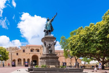 Santo Domingo, Dominik Cumhuriyeti - 8 Ağustos 2017: Christopher Columbus anıt bakış. Metin için yer kopyalayın.