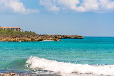 Bayahibe, La Altagracia, Dominik Cumhuriyeti kayalık Beach'te. Metin için yer kopyalayın.