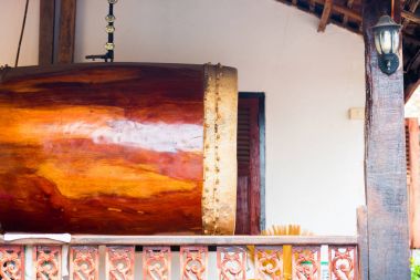 Louangphabang, Laos Tapınağı Wat Sensoukaram davul. Yakın çekim.
