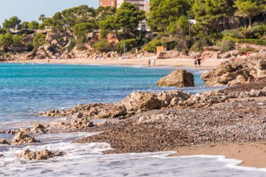 Kum plaj Miami Platja, Tarragona, Catalunya, İspanya. Metin için yer kopyalayın.