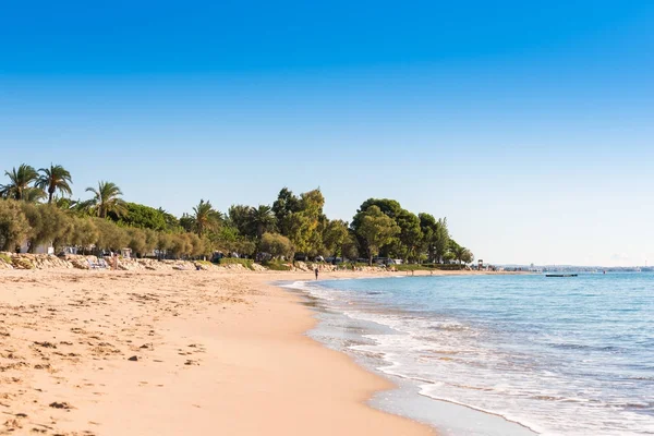 Kum plaj Miami Platja, Tarragona, Catalunya, İspanya. Metin için yer kopyalayın.