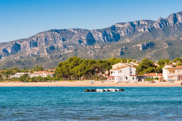 Kum plaj Miami Platja, Tarragona, Catalunya, İspanya. Metin için yer kopyalayın.