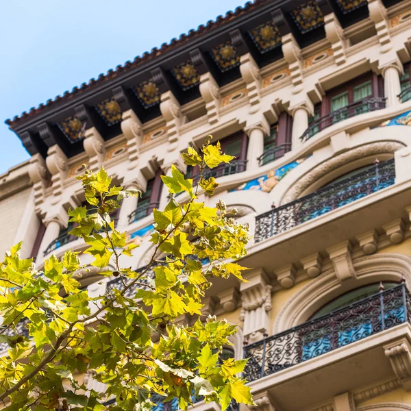 Güzel şehir merkezinde, Barselona, İspanya, Bina. Yakın çekim.