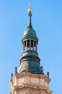 Ayağı Our Lady - Roma Katolik Kilisesi, Zaragoza, İspanya Katedrali-Bazilikası. Yakın çekim. Dikey.