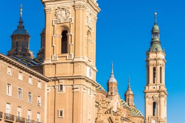 Ayağı Our Lady - Roma Katolik Kilisesi, Zaragoza, İspanya Katedrali-Bazilikası. Yakın çekim.