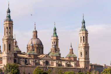 Ayağı Our Lady - Roma Katolik Kilisesi, Zaragoza, İspanya Katedrali-Bazilikası. Metin için yer kopyalayın.