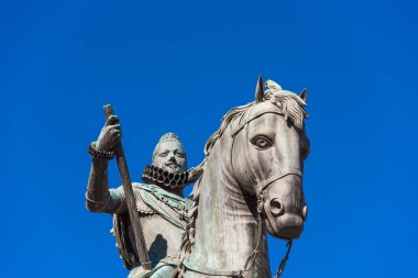 Madrid, İspanya Kralı Philip III bronz atlı heykeli. Yakın çekim. Metin için yer kopyalayın.