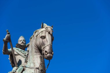 Madrid, İspanya Kralı Philip III bronz atlı heykeli. Yakın çekim. Metin için yer kopyalayın.