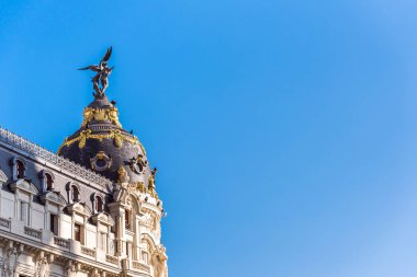 Madrid, İspanya - 26 Eylül 2017: Metropolis görünümü bina. Metin için yer kopyalayın. 