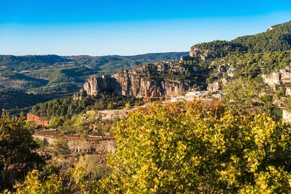 Paisaje rocoso en Siurana de Prades, Tarragona, España. Copiar espacio para texto . — Foto de Stock