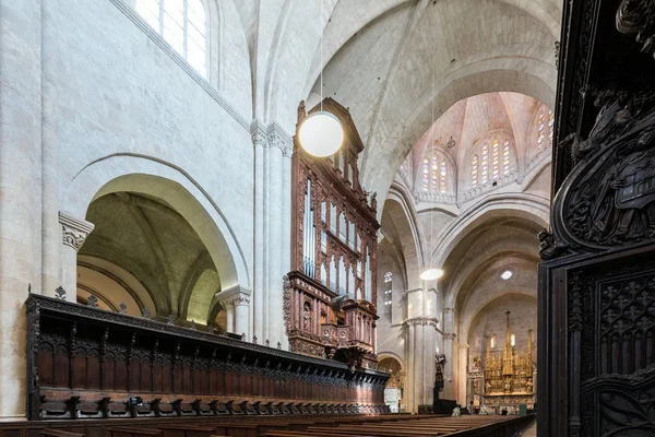 Tarragona, Hiszpania - 4 października 2017: Wnętrze katedry miasta Tarragona (katedra katolicka). Kopiować miejsca na tekst. — Zdjęcie stockowe