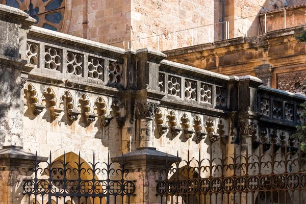 Vista de la Catedral de la Fachada, Tarragona, Cataluña, España. Primer plano . —  Fotos de Stock