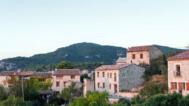 Siurana De Prades, İspanya - 5 Ekim 2017: Binaların görünümü. Metin için yer kopyalayın.