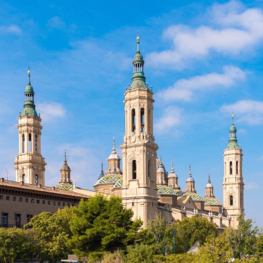 Ayağı Our Lady - Roma Katolik Kilisesi, Zaragoza, İspanya Katedrali-Bazilikası. Metin için yer kopyalayın