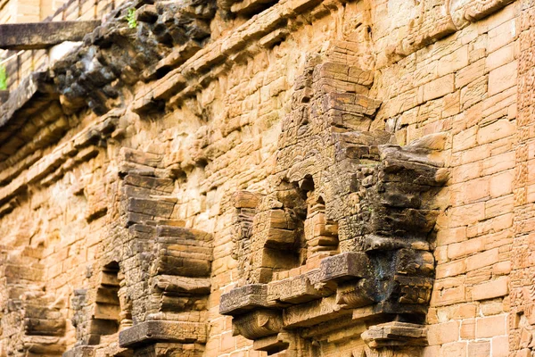 Vista da parede de tijolos de um templo budista em Bagan, Mianmar. Close-up . — Fotografia de Stock
