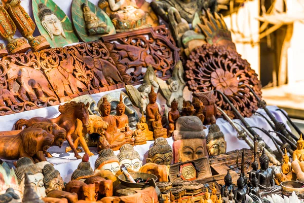 Pamiątka na lokalnym rynku w Bagan, Birma. Szczelnie-do góry. — Zdjęcie stockowe