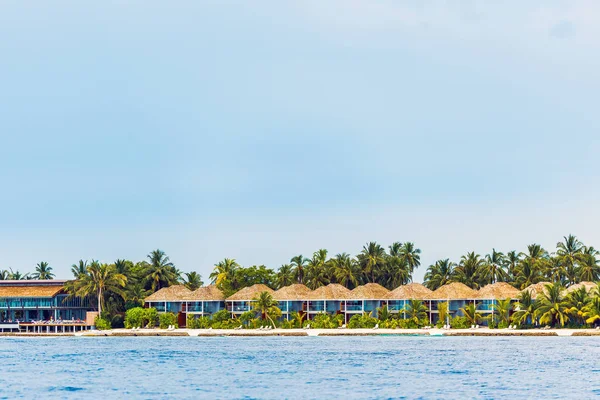 물 열 대 카리브 섬, 몰디브에 빌라. 텍스트를 위한 공간 복사. — 스톡 사진