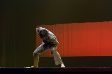 Çin modern dansçı