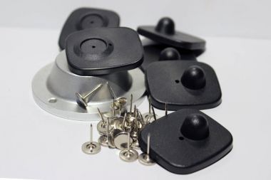 Giyim güvenlik etiketi ve iğne ile manyetik kaldırma