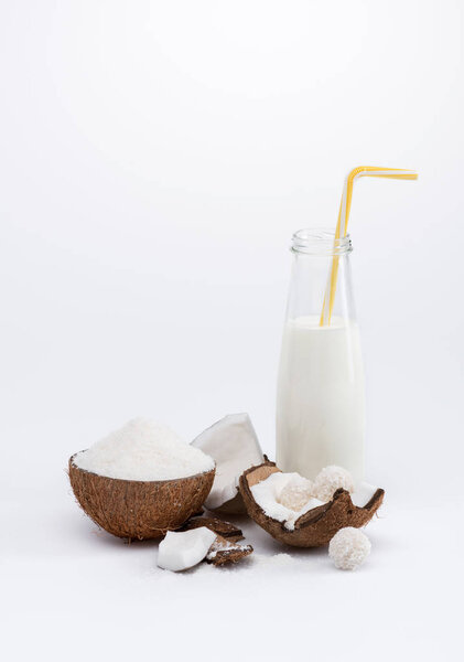 Coconut milk and nut 