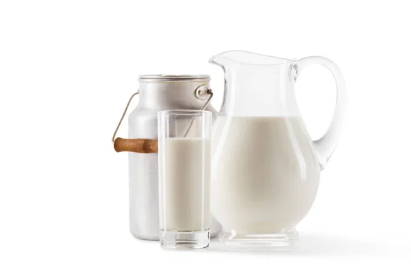 Verse melk in glas — Stockfoto