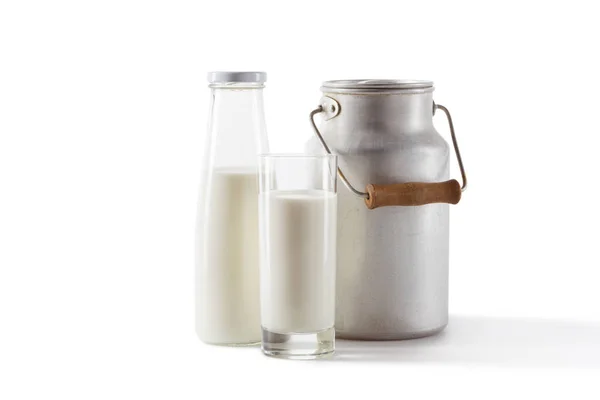 Fresh milk in glass — Stock Photo, Image