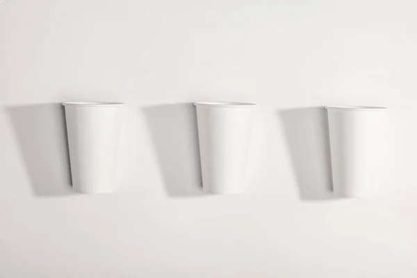 Склянки одноразові паперові — стокове фото