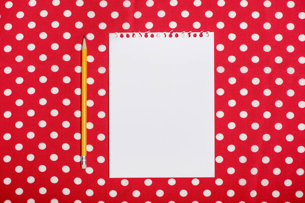 blank parer and pencil 