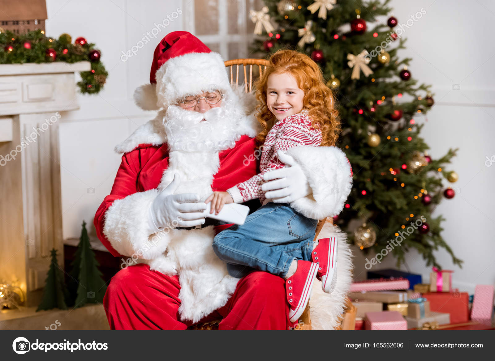 Santa claus and kid — Stock Photo © alebloshka 165562606