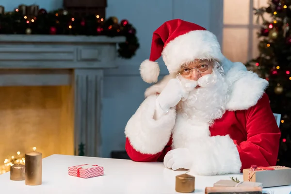 Triste santa claus — Foto de Stock