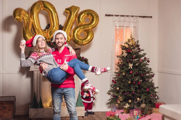 Altın 2018 balonlarla Çift