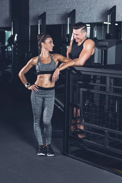 Athletic couple — Stock Photo, Image