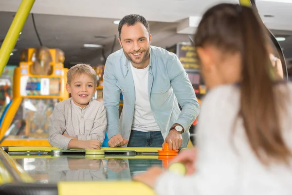 Happy Father Adorable Little Kids Playing Air Hockey Entertainment Center — Stock Photo, Image