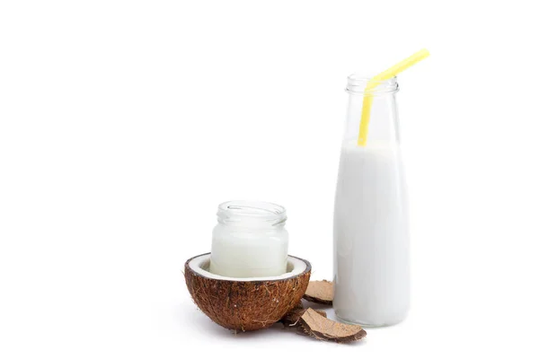 Aceite de coco y leche de coco - foto de stock