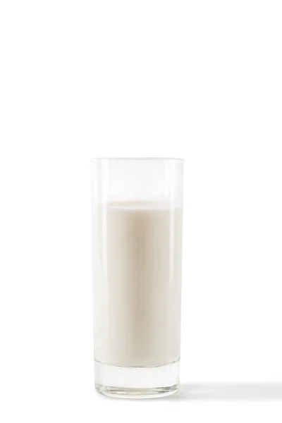 Vaso de leche fresca - foto de stock