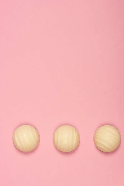 Doces de chocolate branco — Fotografia de Stock