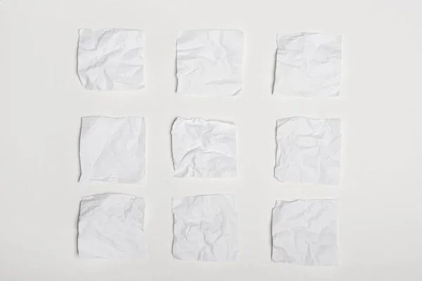 Papéis de notas brancas amassadas — Fotografia de Stock