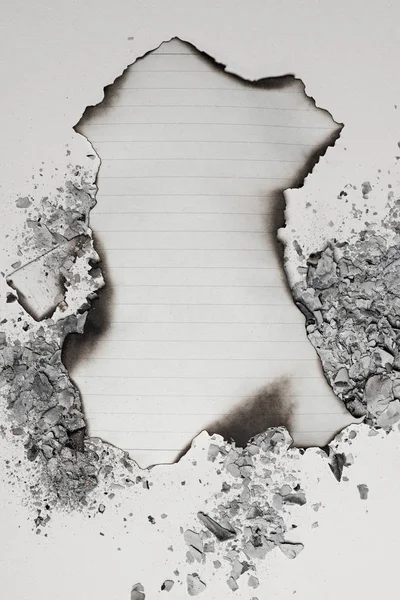 Folha de papel escrita vazia queimada — Fotografia de Stock