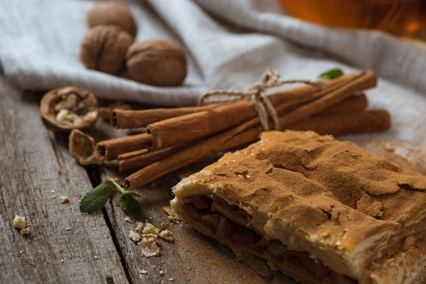 Tarta de manzana casera - foto de stock