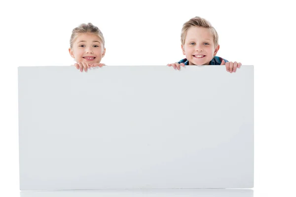 Enfants mignons avec bannière vierge — Photo de stock