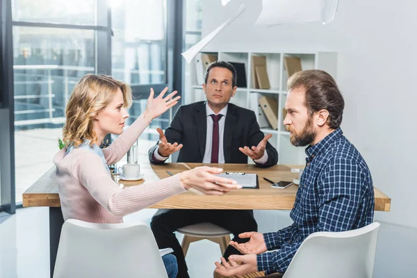 Пара спорит — Stock Photo
