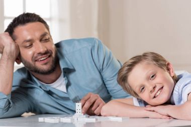 Baba ve oğul domino adet 