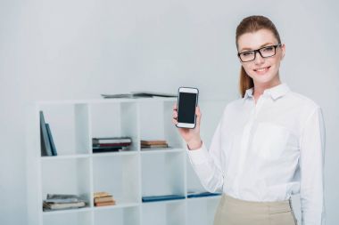 güzel iş kadını ile smartphone