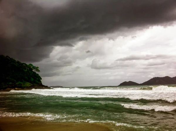 Sturm auf einer thailändischen Insel — Stockfoto