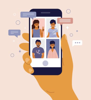 Arkadaşlar arasında video görüşmesi, mobil uygulama üzerinden sohbet. Evde kal, çalış, uzaktan iletişim kur. El ele tutuşan akıllı telefon. Cihaz ekranında bir grup insan var. İnternet kurye vektör illüstrasyonu