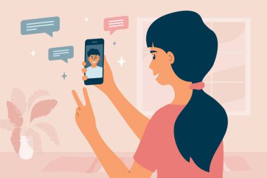 Arkadaşlar arasında video görüşmesi. Akıllı telefonu tutan, gülümseyen ve çocuğu karşılayan tatlı bir kız. Evde kal, mobil uygulamayla buluşup sohbet et. Mesafeli konuşma. Vektör illüstrasyonu